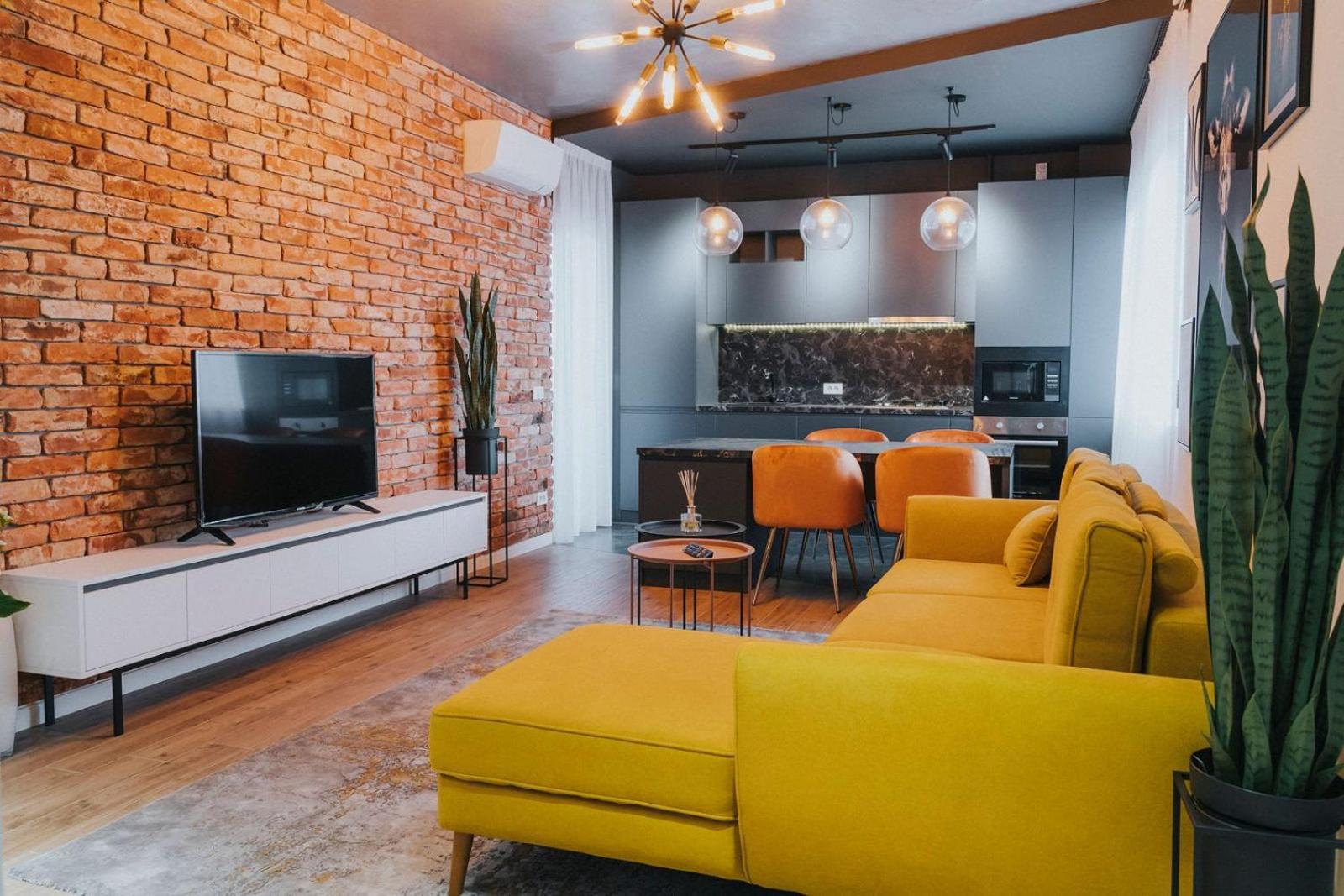 Charlotte Piata Unirii - Free Private Parking 2Bedrooms Apartment オラデア エクステリア 写真